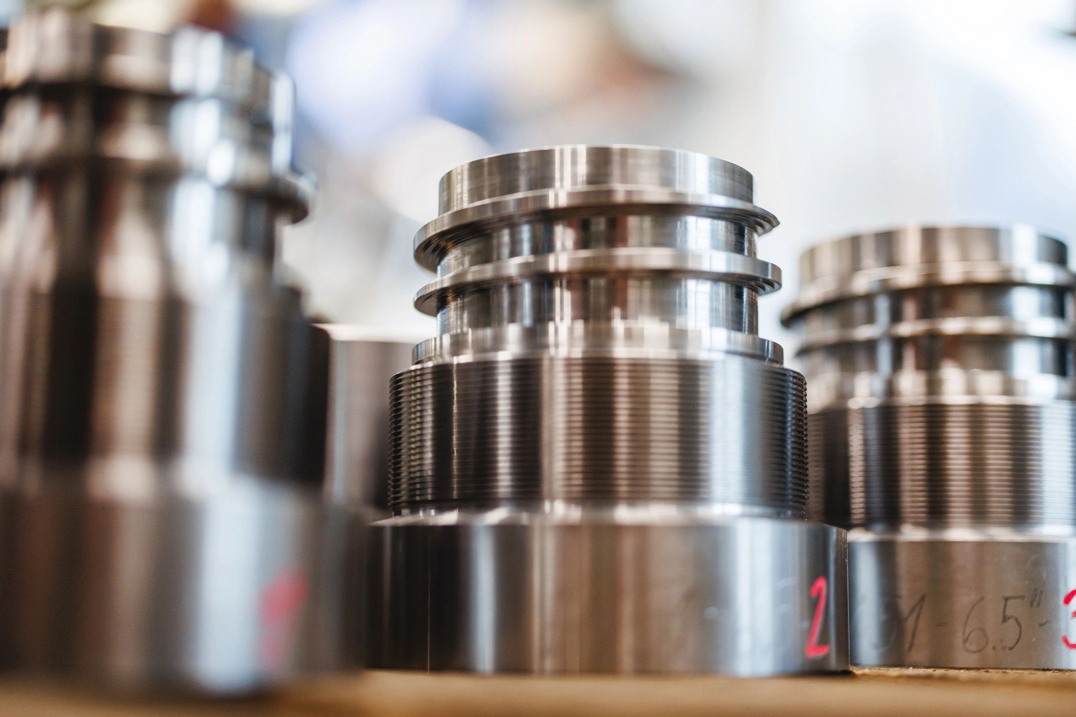 Precision CNC-machined steel components with threaded surfaces