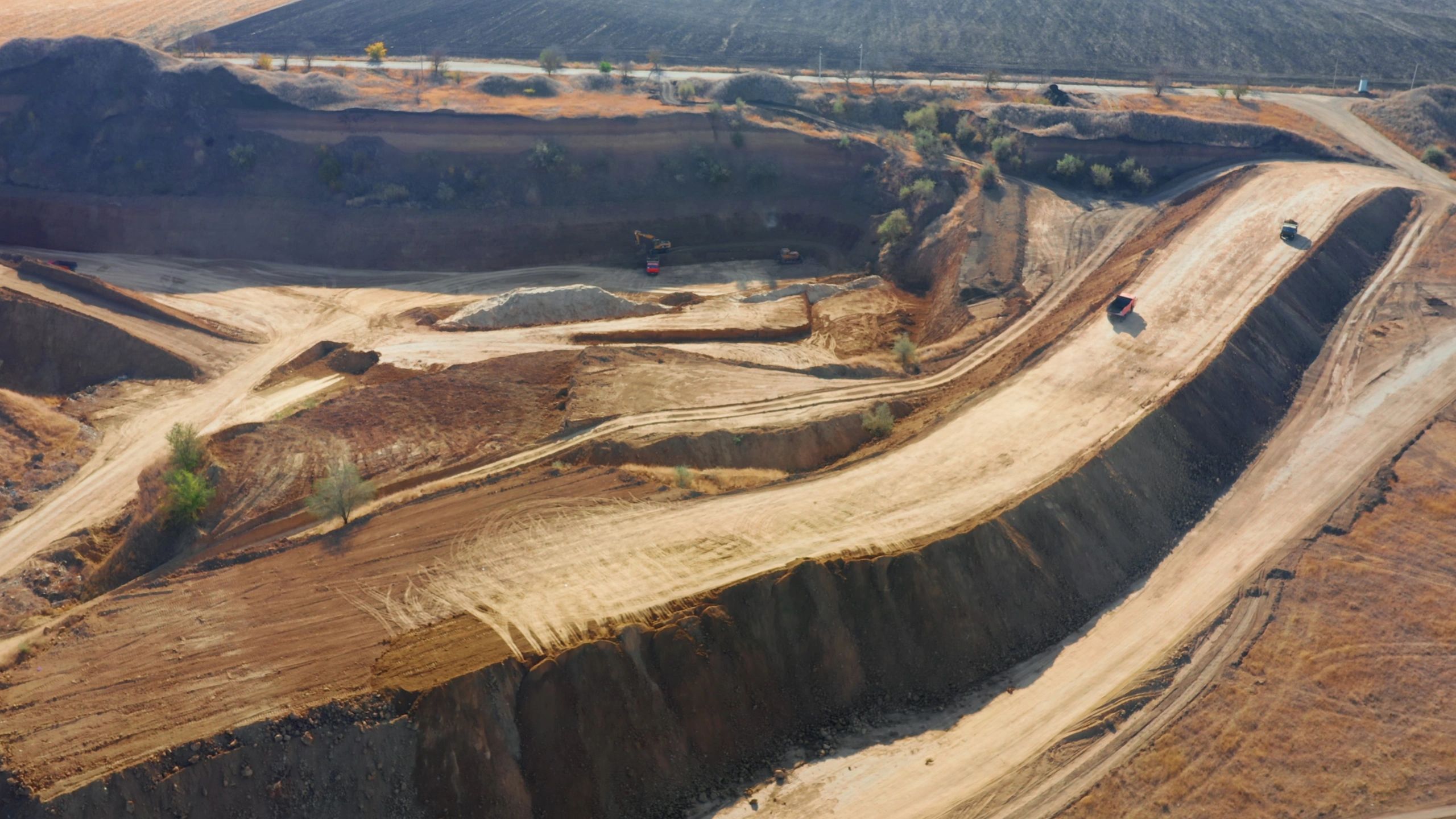 Large industrial project site with heavy equipment