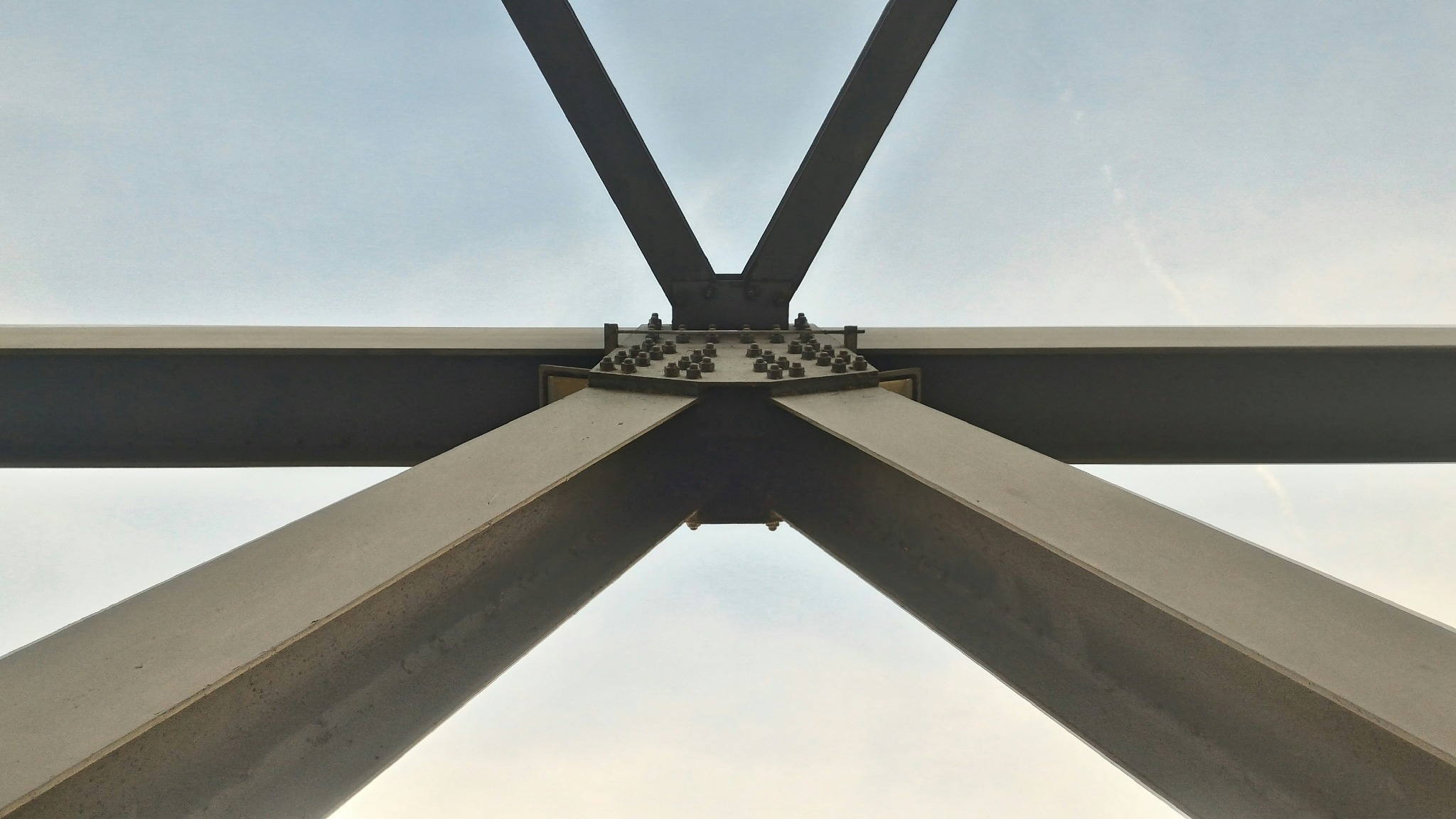 Bolted structural connection